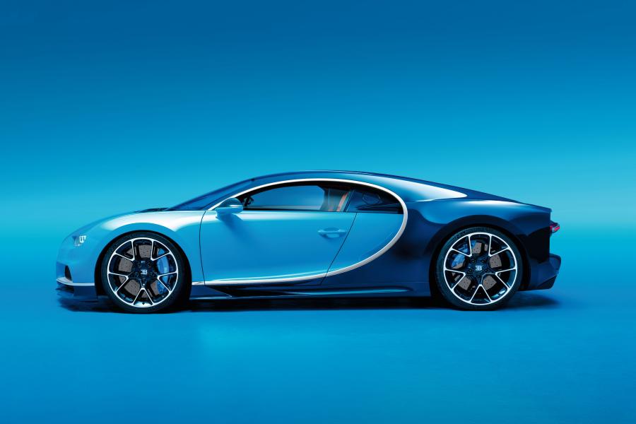  Bugatti Chiron 2016 года  (фото 35 из 51)